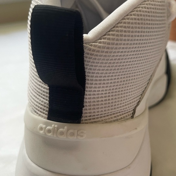 ADIDAS SIZE: US 7 | UK 6,5 | FR 40 | JP 250| CHN 245 | MADE IN INDONESIA - Picture 4 of 5